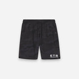 UNRL Stride Short 7.5